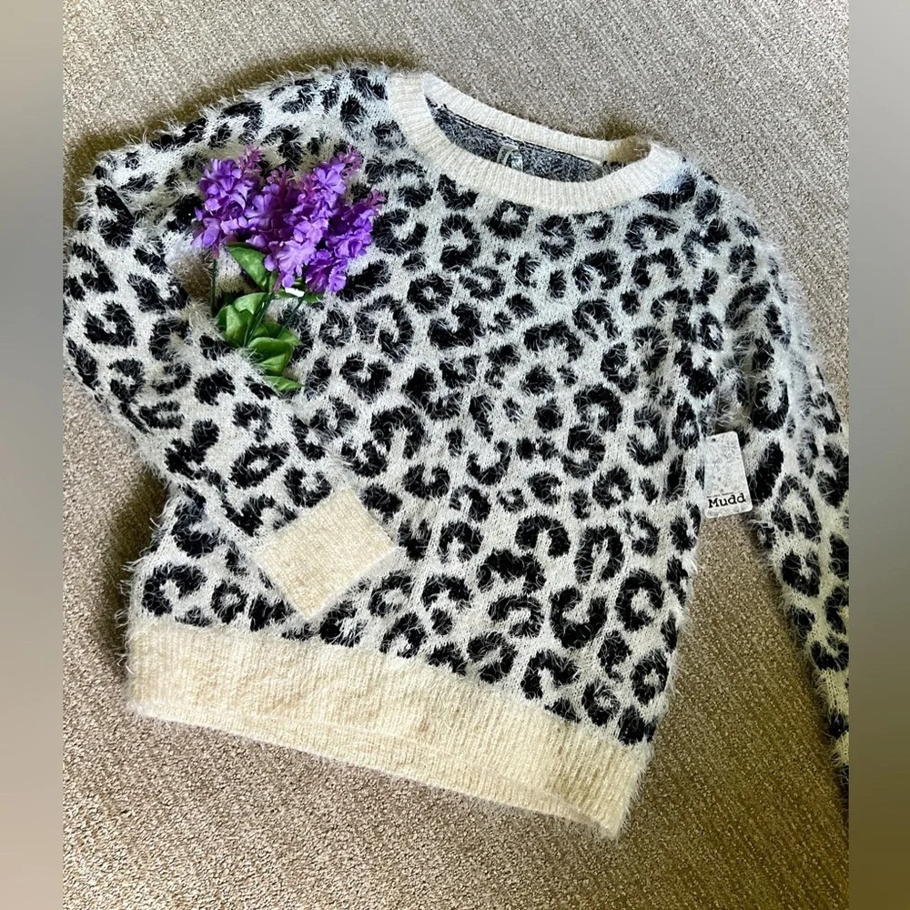 Mudd NWT Fuzzy Leopard Pullover Sweater - XS